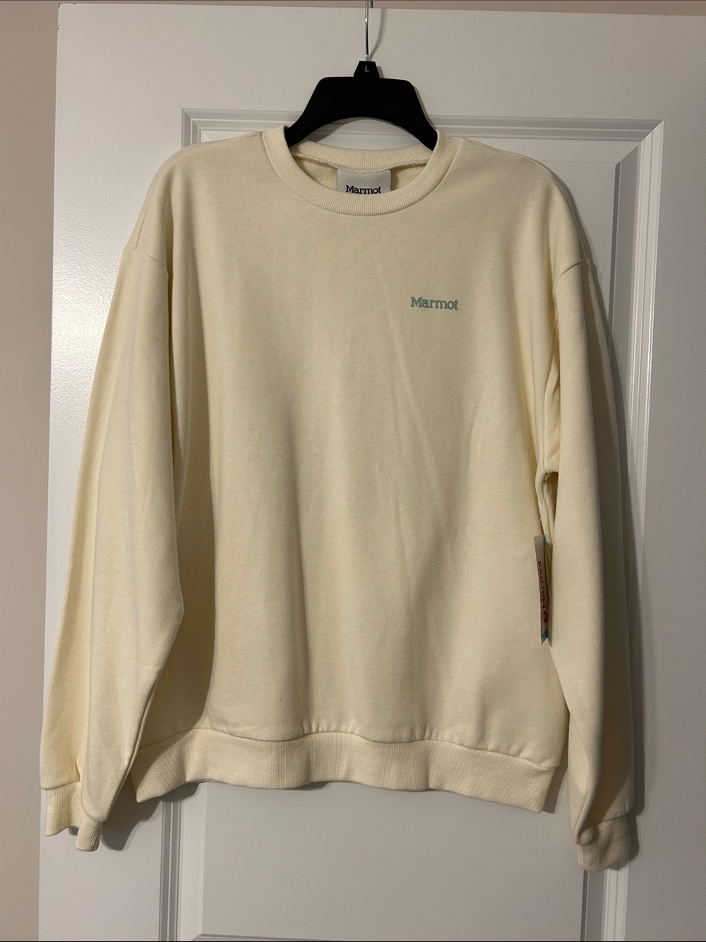 Marmot Women’s Light Cream Crewneck Pullover